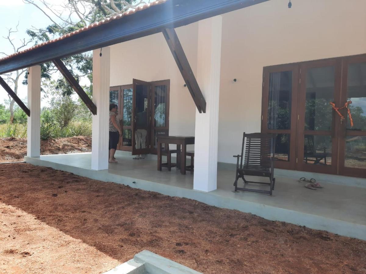 Moni Farm House Wilpattu Nochchiyagama Ngoại thất bức ảnh