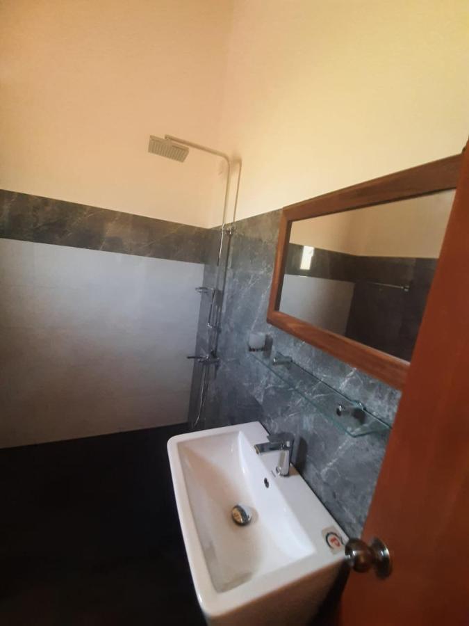 Moni Farm House Wilpattu Nochchiyagama Ngoại thất bức ảnh