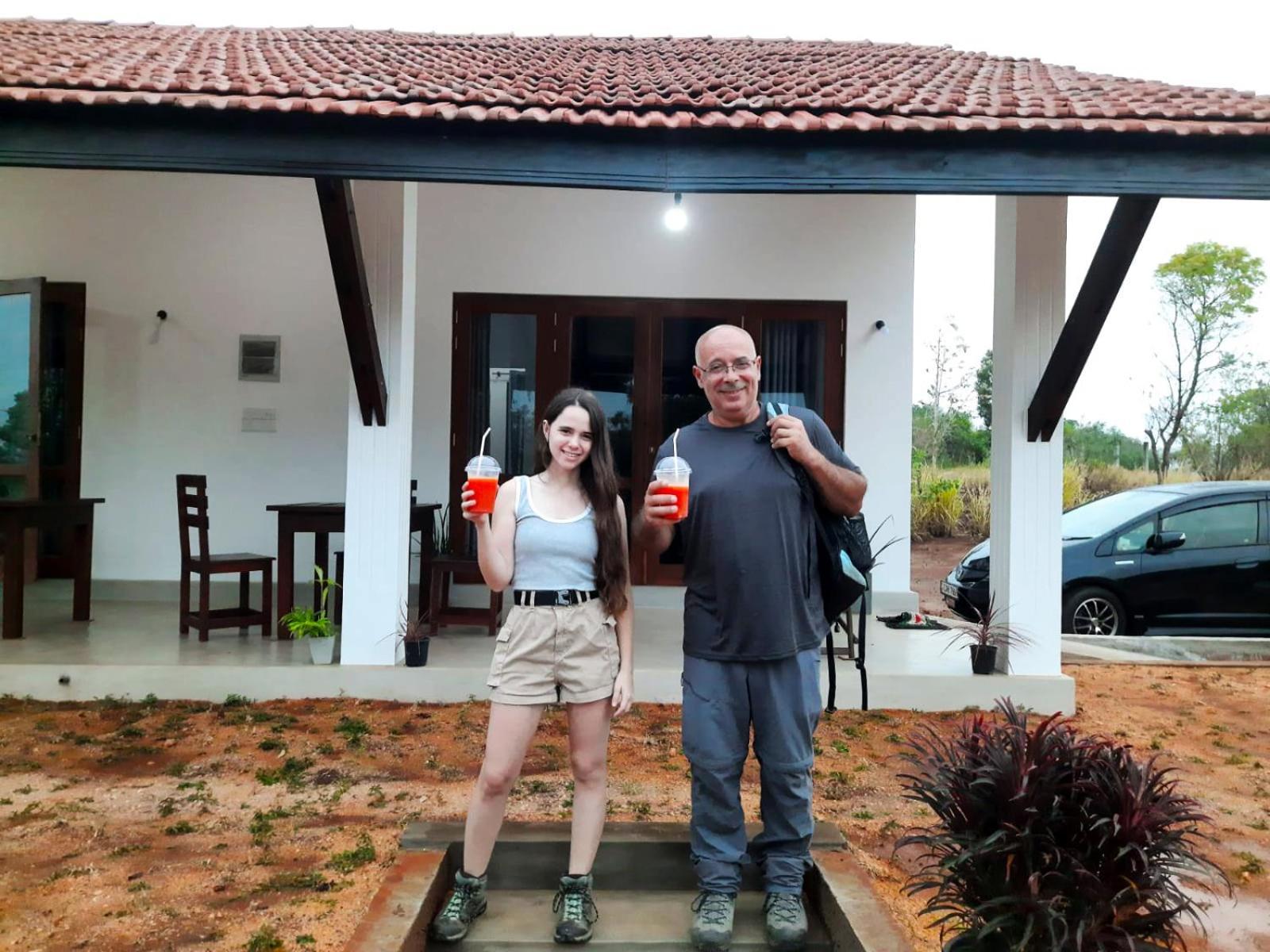 Moni Farm House Wilpattu Nochchiyagama Ngoại thất bức ảnh